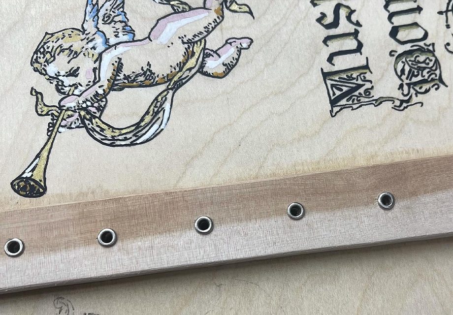 Custom decoration detail: carving, gold leaf or soundboard painting